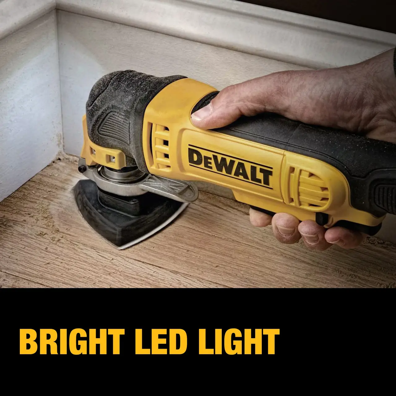 DeWalt CORDED-ELECTRIC-OSCILLATING-TOOL-KIT-3-AMP